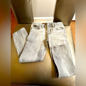 Ralph Lauren/Polo jeans gray in color. Size 4. Excellent condition.